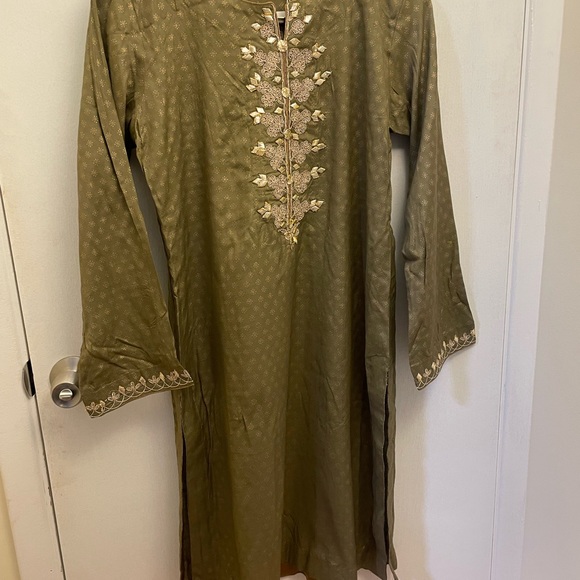 Generation suit - Picture 3 of 4